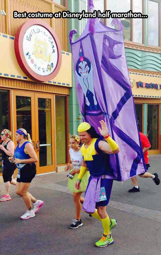 This is the best thing to happen at the Disneyland half marathon
