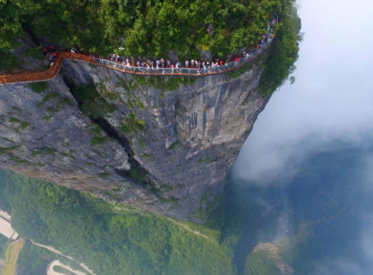 The Dragon Cliff Skywalk