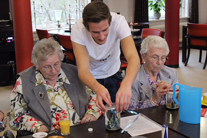 A Dutch Nursing Home Has A Genius Plan To Help The Elderly By Giving Students Free Housing