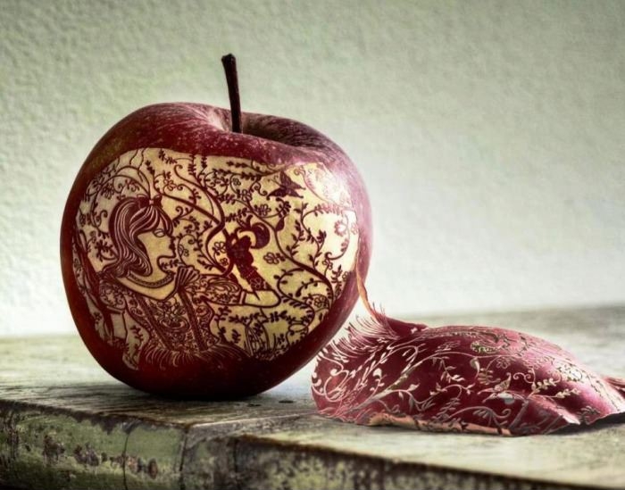 Amazing apple art.