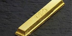 Limited edition edible gold plated KitKat bars sold in Japan