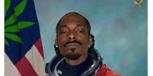 Snoop goes to space for some of that sticky icky icky