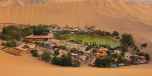 Peruvian+Oasis+Town+Huacachina