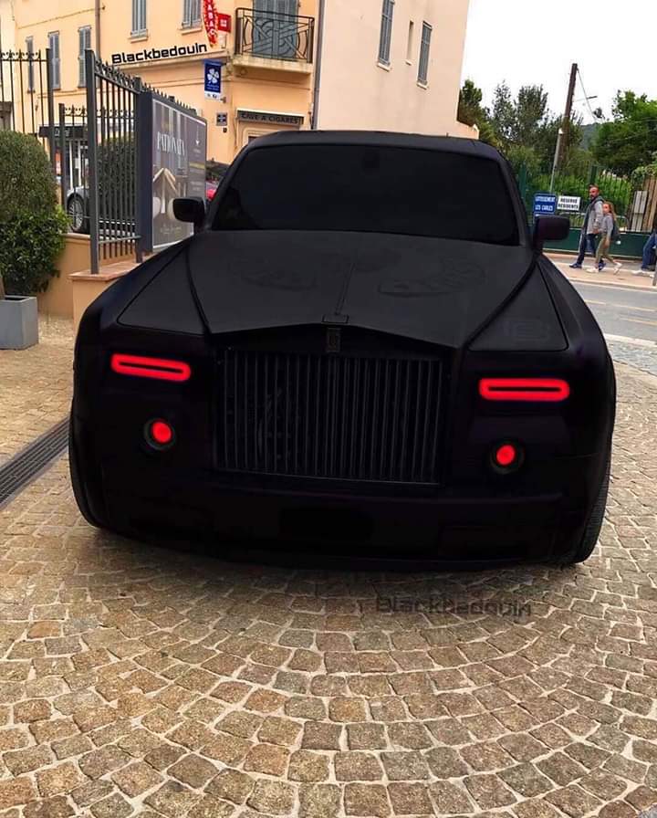 Fanta Black Rolls Royce