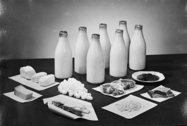 Weekly ration for two people in the UK, 1943