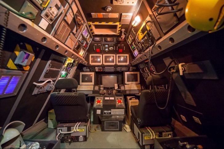 Useless Attic Space Becomes Retro Awesome Spaceship Game Center