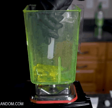 Glowsticks in a blender is my new happy thing.