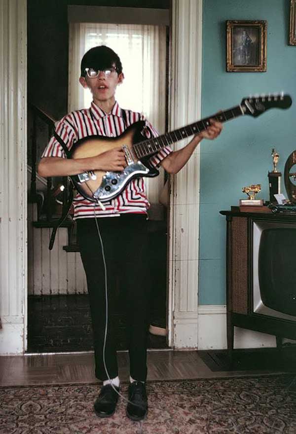 A 15 year old Joey Ramone.