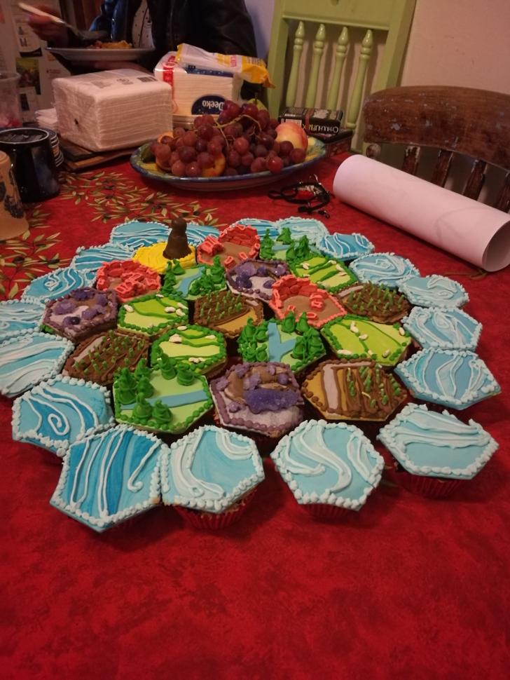 Settlers of Catan cupcakes