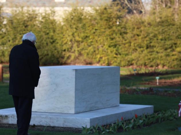 Bernie paying his respects to Franklin Roosevelt.