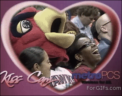 The best kiss-cam.
