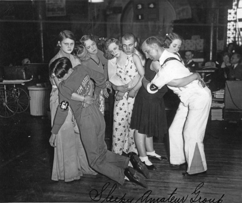 Last four couples standing in the Chicago dance marathon, 1930