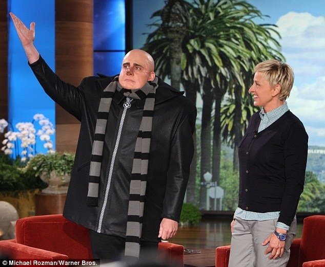 Steve Carell turns up to Ellen interview dressed as Gru from Despicable Me 2.