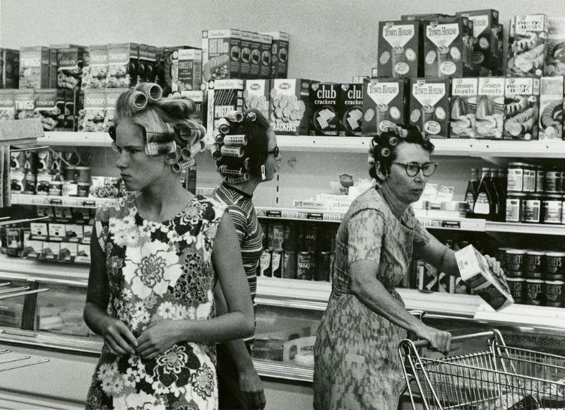 Supermarkets in the c. 1951's seemed lit. 