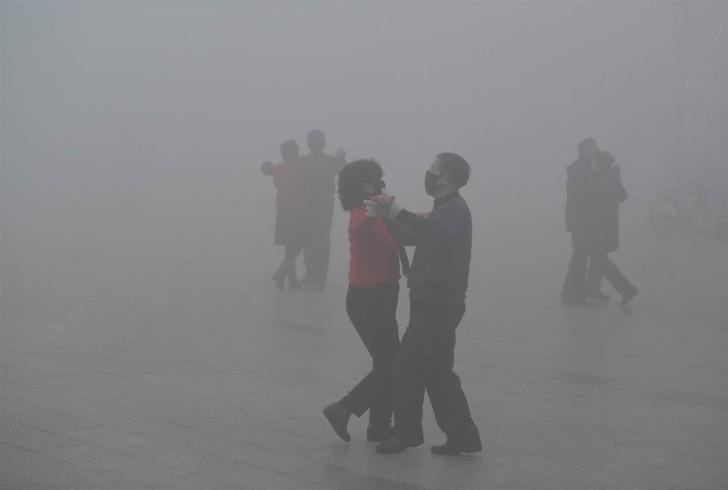 Dancing in the... smog