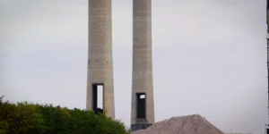 Perfectly aligned demolition of Scottish power plant