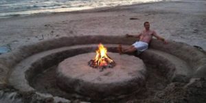 A+proper+beach+bonfire