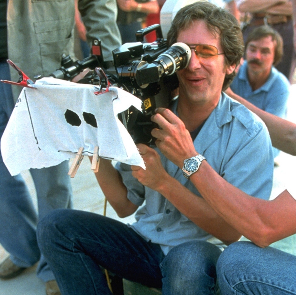 Spielberg prepping the Trick or Treat scene in E.T. c. 1982.
