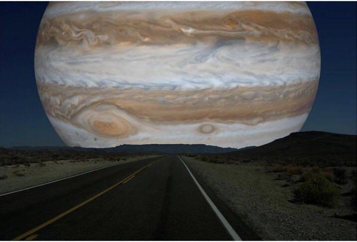 If Jupiter was as close to the Earth as the Moon