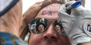A fan asked Bill Murray to sign his Forehead , he responded beautifully.
