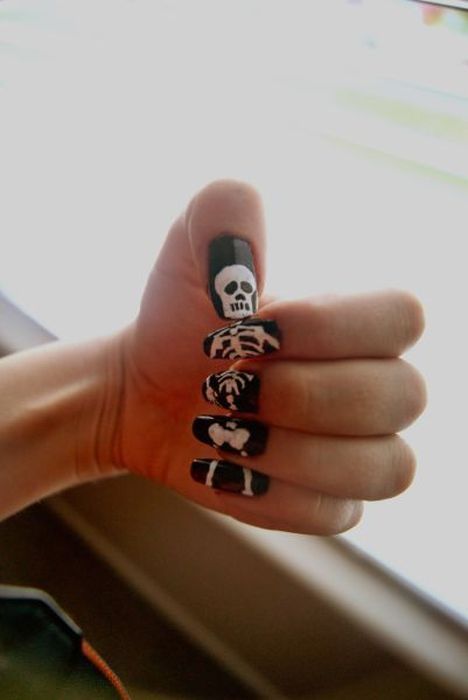 Awesome fingernails are awesome.