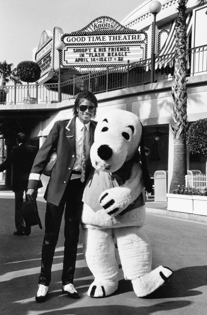 Michael Jackson and Snoopy, circa 1984