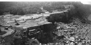 Niagara Falls without Water