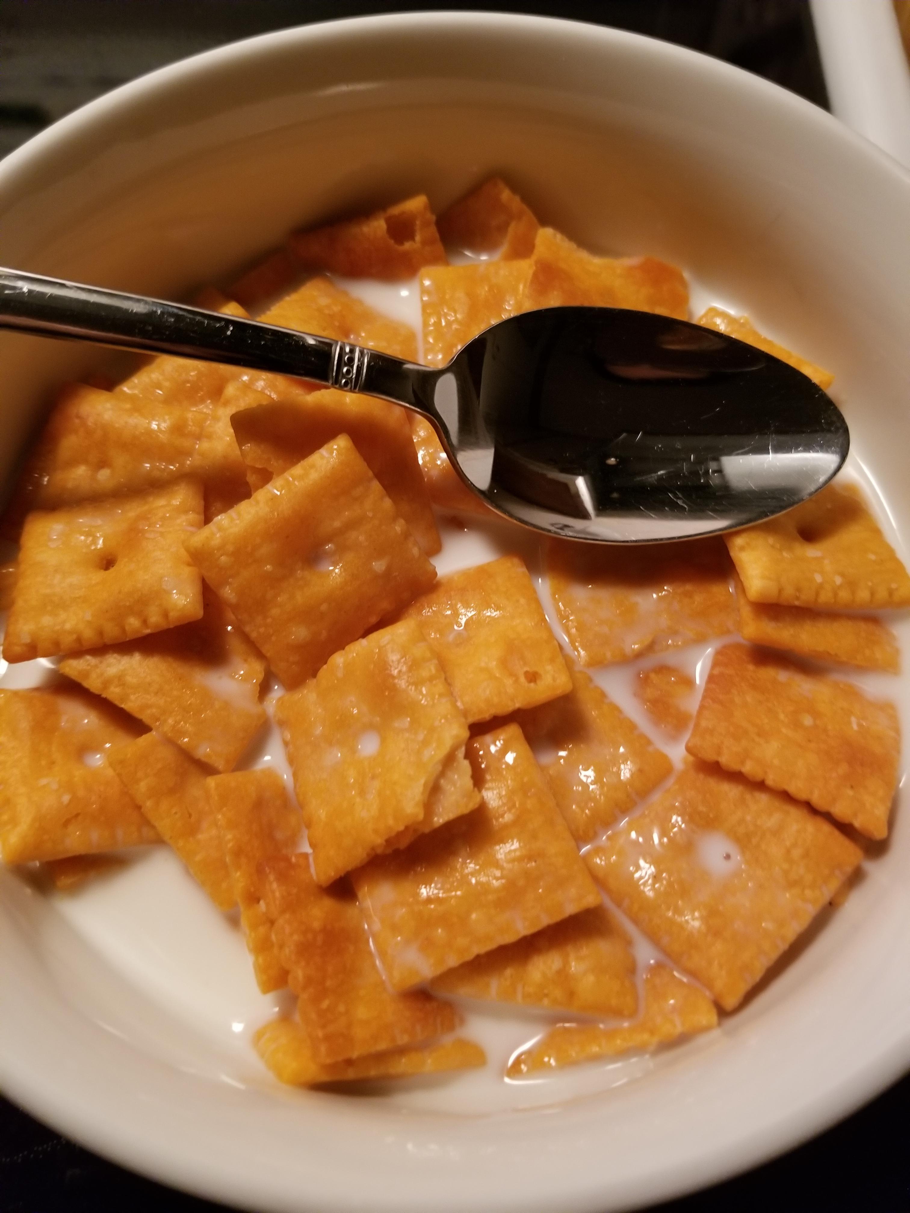 My blind fren loves Cinnamon Toast Crunch.