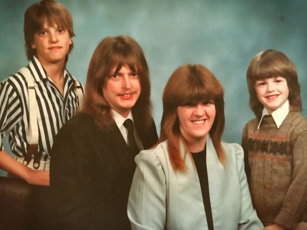 Ahh, 1988. The year my family had the same haircut.