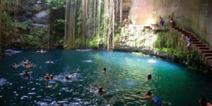 Cenote – Chichen-Itza, Mexico.