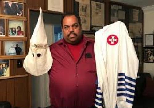 Daryl Davis the blues musician who has deradicalized over 200 far right extremists just by talking