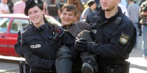 Ridiculously photogenic German police and protester