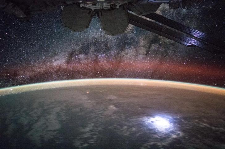 Large lightning strike on Earth lights up ISS solar panels