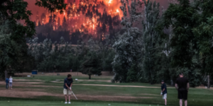 Oregon fires next to a golf course. Mind if I play through?