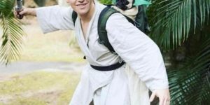 Robert+Irwin+and+his+pug+are+Star+Wars+fans%2C+apparently.
