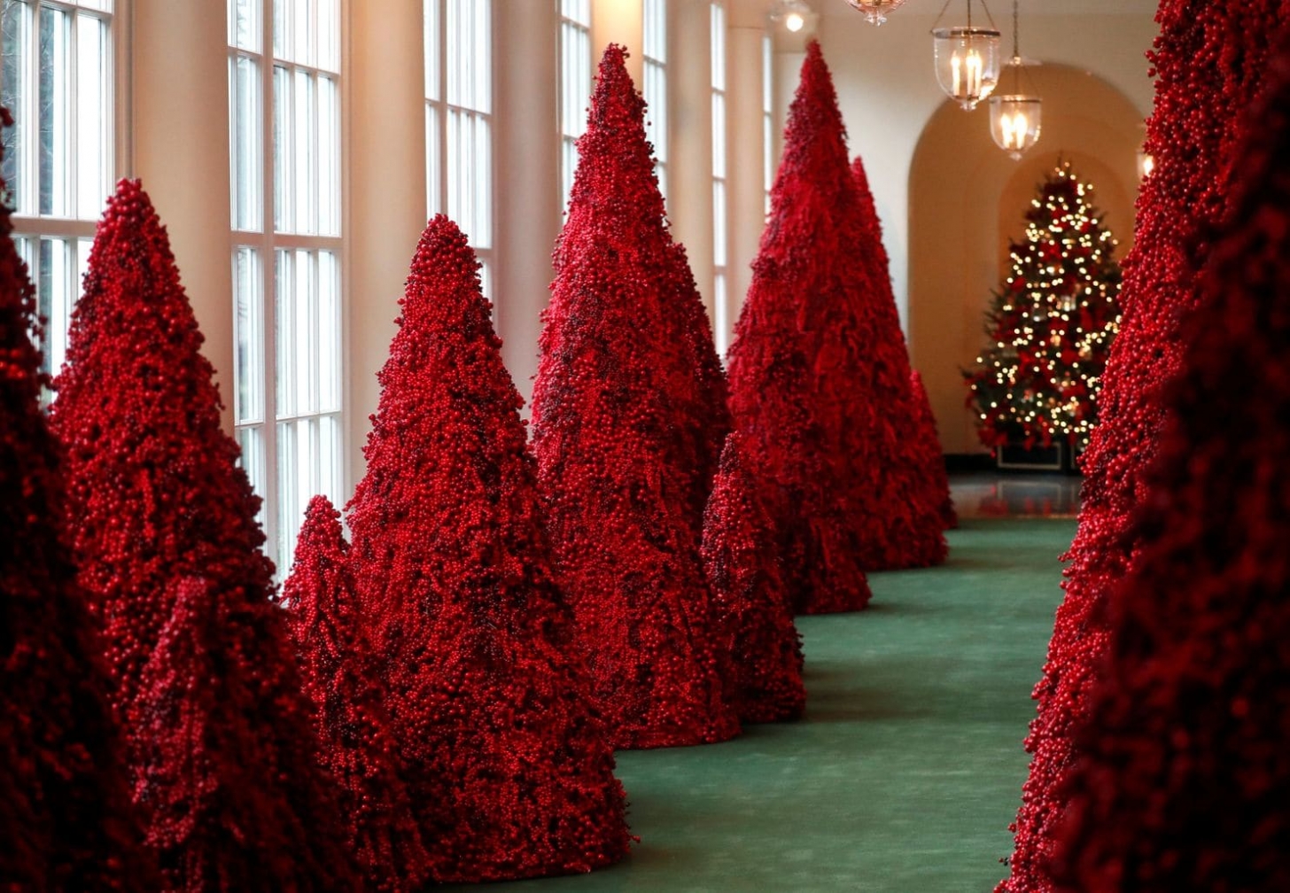 A Very Red Whitehouse Christmas