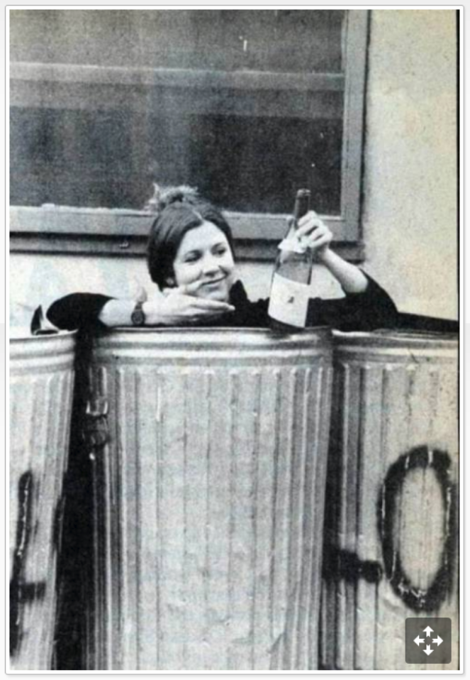 Carrie Fisher capturing that 2018 Mood back in 1977