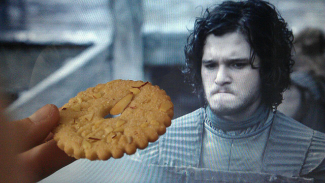 FEEED MEEE!