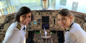 This Delta flight was piloted by a mother and daughter flight crew.