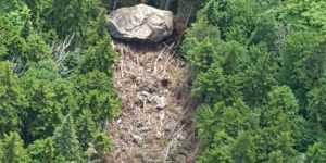 A town near Maine had a boulder who decided to move.