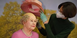 the reason the queen always wears hats