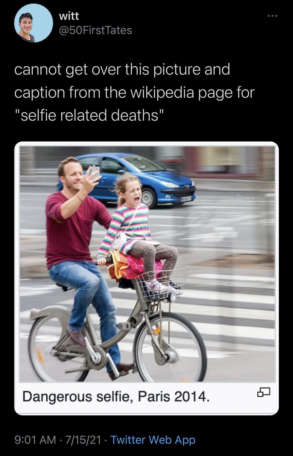 image of a dangerous selfie